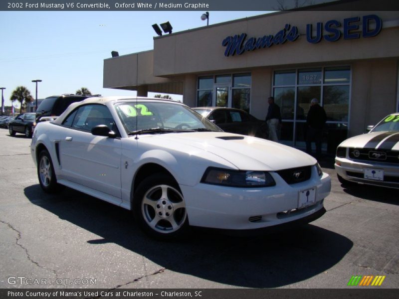 Oxford White / Medium Graphite 2002 Ford Mustang V6 Convertible