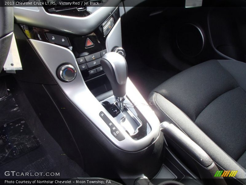 Victory Red / Jet Black 2013 Chevrolet Cruze LT/RS