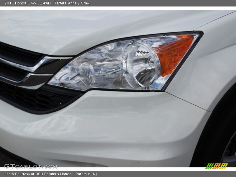 Taffeta White / Gray 2011 Honda CR-V SE 4WD