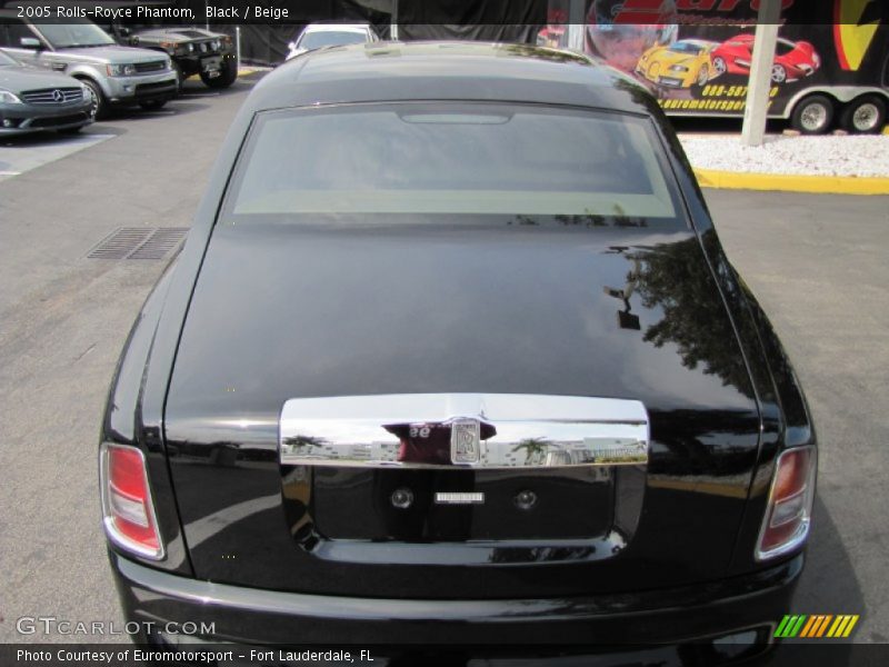 Black / Beige 2005 Rolls-Royce Phantom