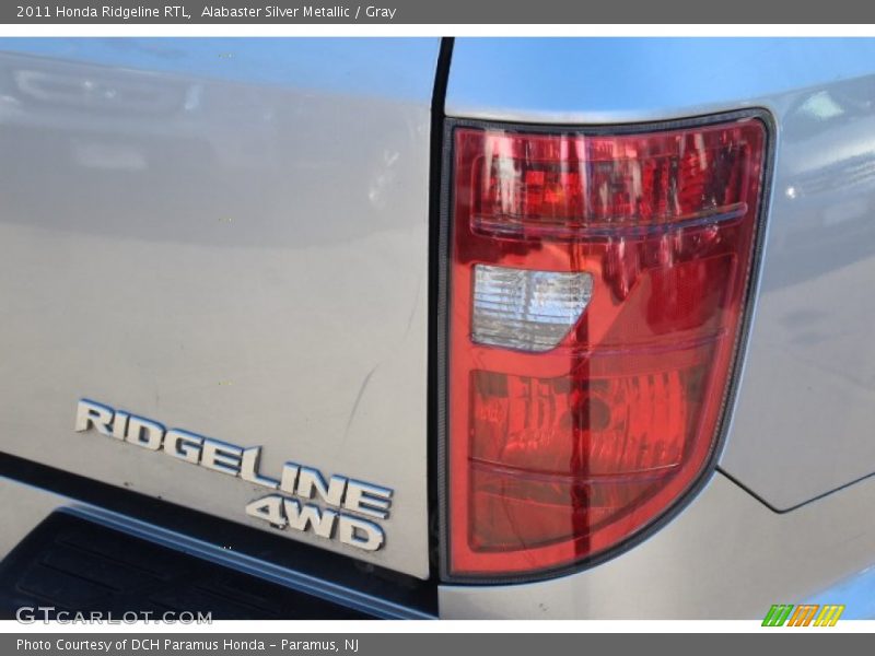 Alabaster Silver Metallic / Gray 2011 Honda Ridgeline RTL