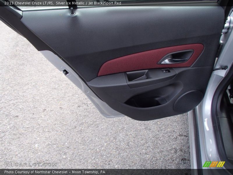 Silver Ice Metallic / Jet Black/Sport Red 2013 Chevrolet Cruze LT/RS