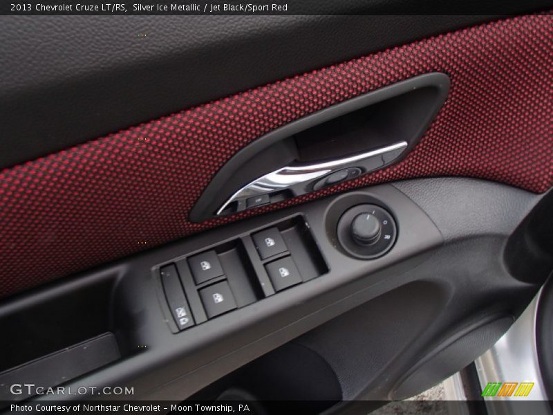 Silver Ice Metallic / Jet Black/Sport Red 2013 Chevrolet Cruze LT/RS