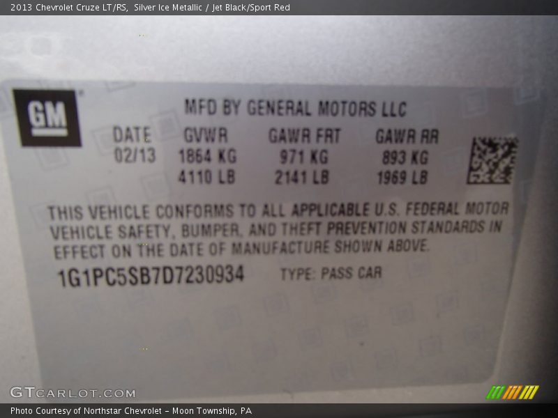 Silver Ice Metallic / Jet Black/Sport Red 2013 Chevrolet Cruze LT/RS