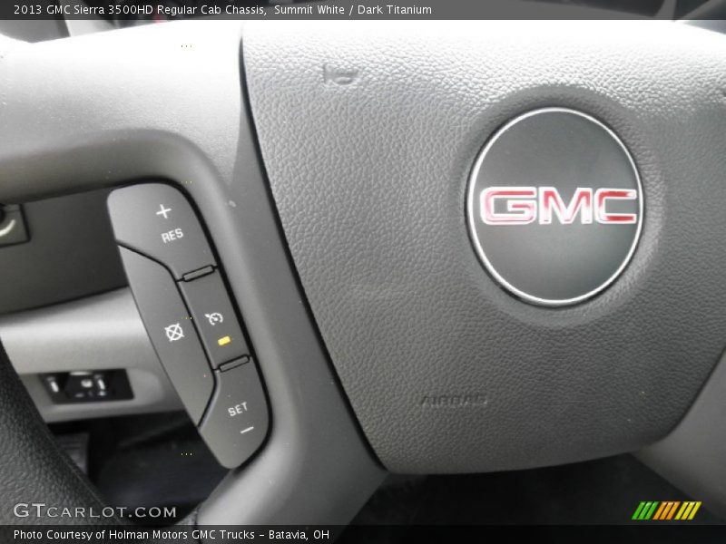 Summit White / Dark Titanium 2013 GMC Sierra 3500HD Regular Cab Chassis