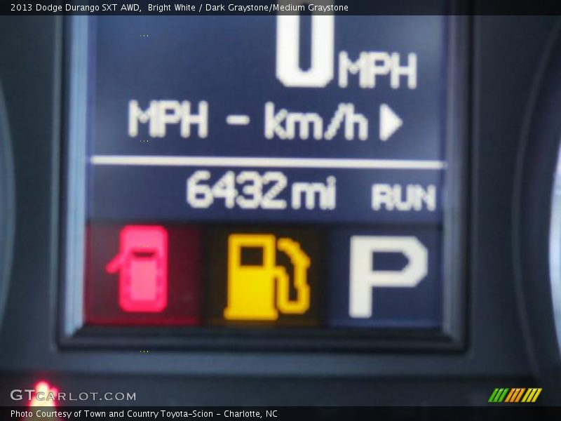 Bright White / Dark Graystone/Medium Graystone 2013 Dodge Durango SXT AWD