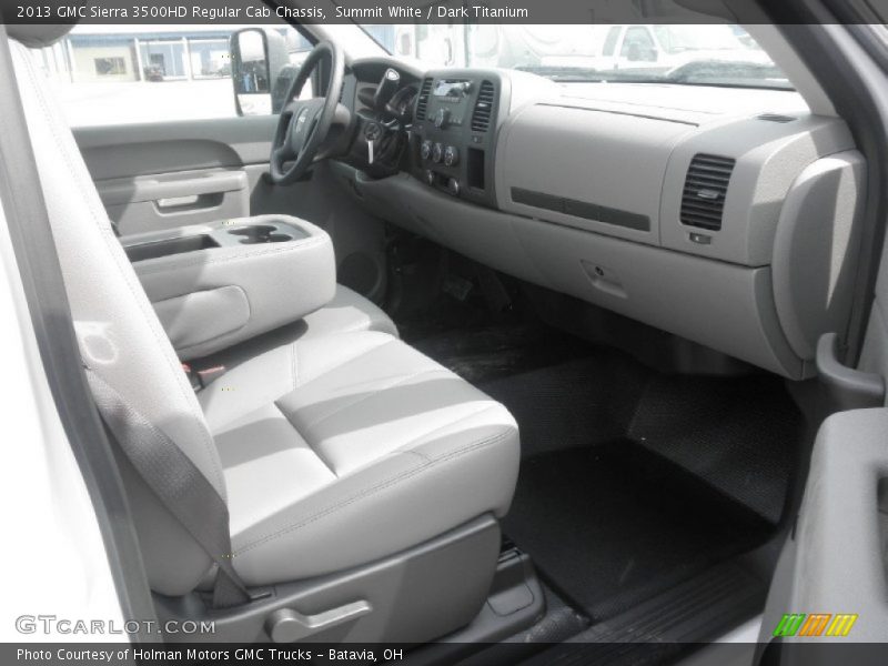 Summit White / Dark Titanium 2013 GMC Sierra 3500HD Regular Cab Chassis