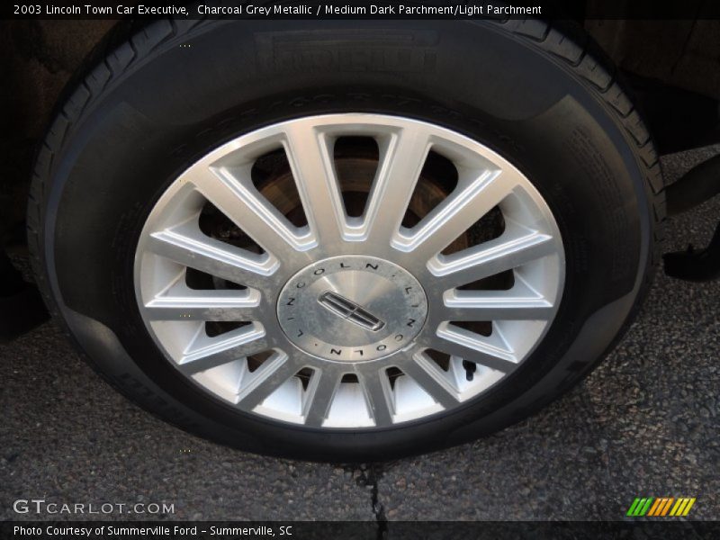 Charcoal Grey Metallic / Medium Dark Parchment/Light Parchment 2003 Lincoln Town Car Executive