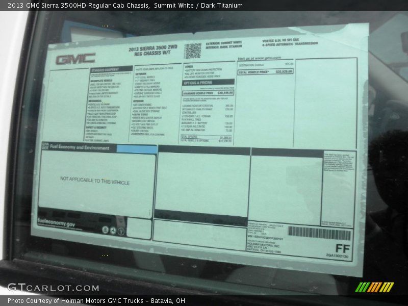 Summit White / Dark Titanium 2013 GMC Sierra 3500HD Regular Cab Chassis