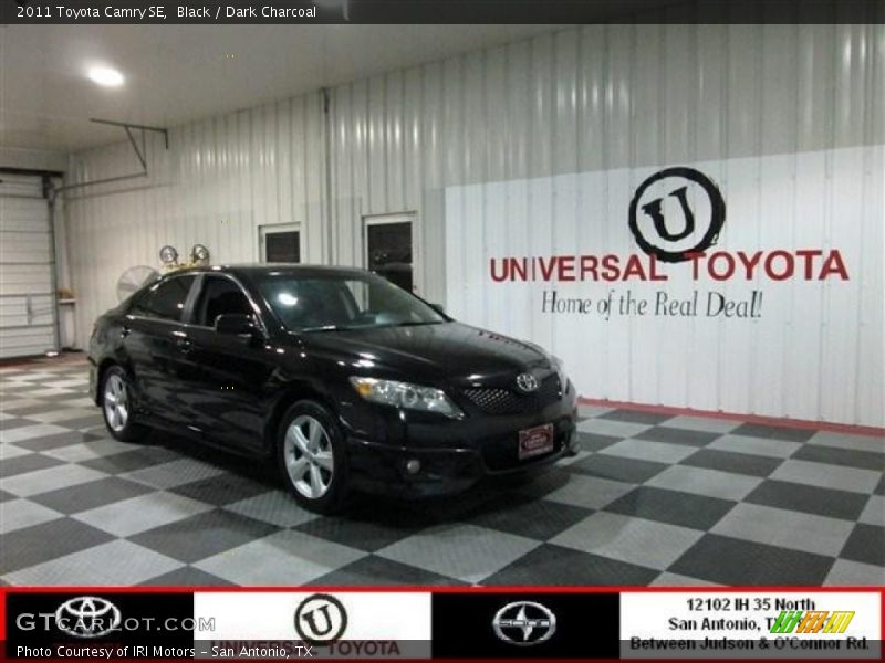 Black / Dark Charcoal 2011 Toyota Camry SE