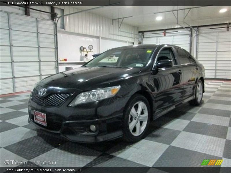 Black / Dark Charcoal 2011 Toyota Camry SE
