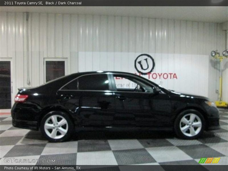 Black / Dark Charcoal 2011 Toyota Camry SE