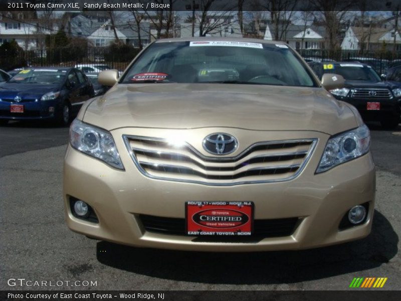 Sandy Beach Metallic / Bisque 2011 Toyota Camry XLE