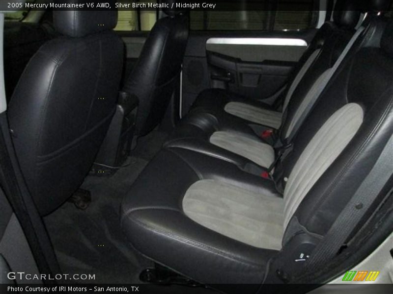 Silver Birch Metallic / Midnight Grey 2005 Mercury Mountaineer V6 AWD