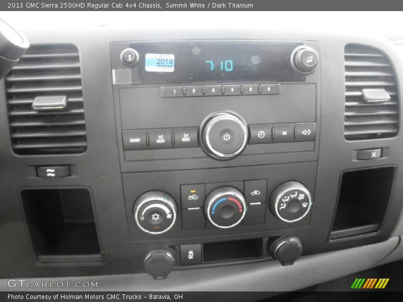 Summit White / Dark Titanium 2013 GMC Sierra 2500HD Regular Cab 4x4 Chassis