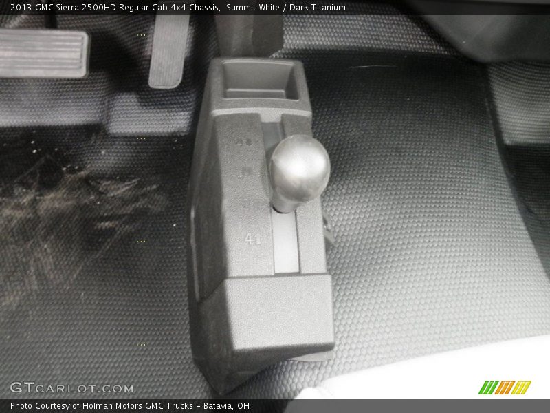 Summit White / Dark Titanium 2013 GMC Sierra 2500HD Regular Cab 4x4 Chassis