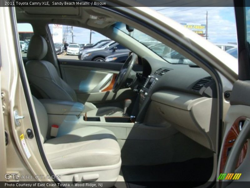 Sandy Beach Metallic / Bisque 2011 Toyota Camry XLE