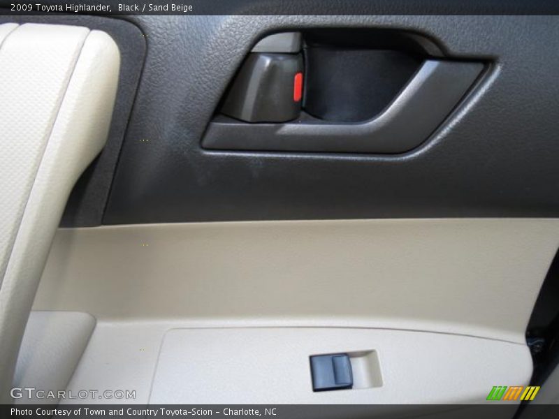 Black / Sand Beige 2009 Toyota Highlander