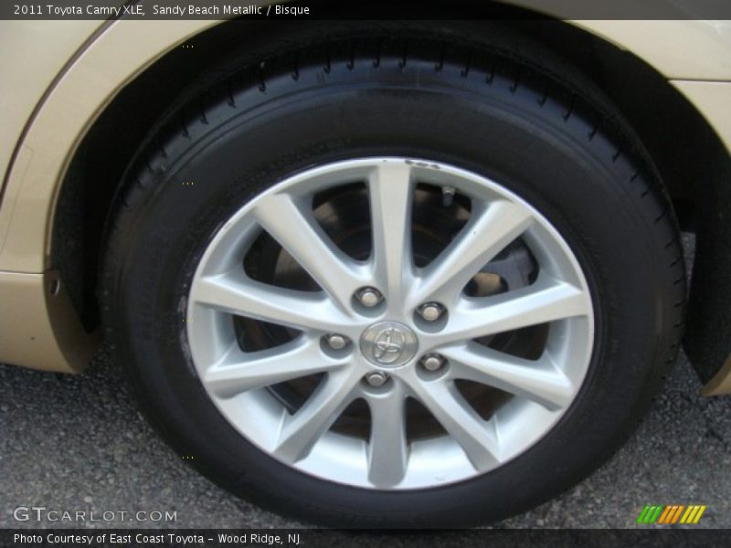 Sandy Beach Metallic / Bisque 2011 Toyota Camry XLE