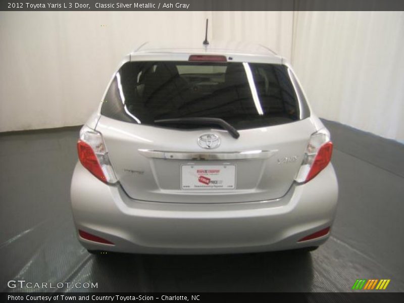 Classic Silver Metallic / Ash Gray 2012 Toyota Yaris L 3 Door