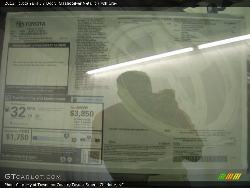 Classic Silver Metallic / Ash Gray 2012 Toyota Yaris L 3 Door