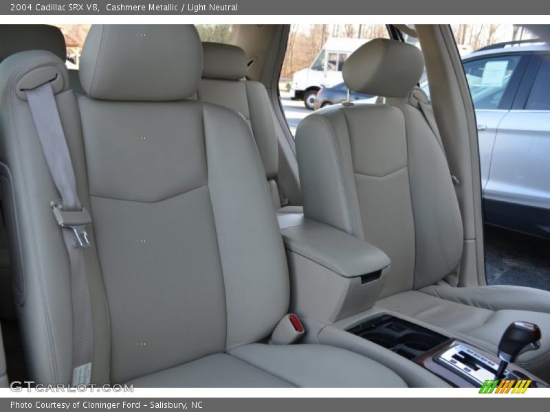 Cashmere Metallic / Light Neutral 2004 Cadillac SRX V8