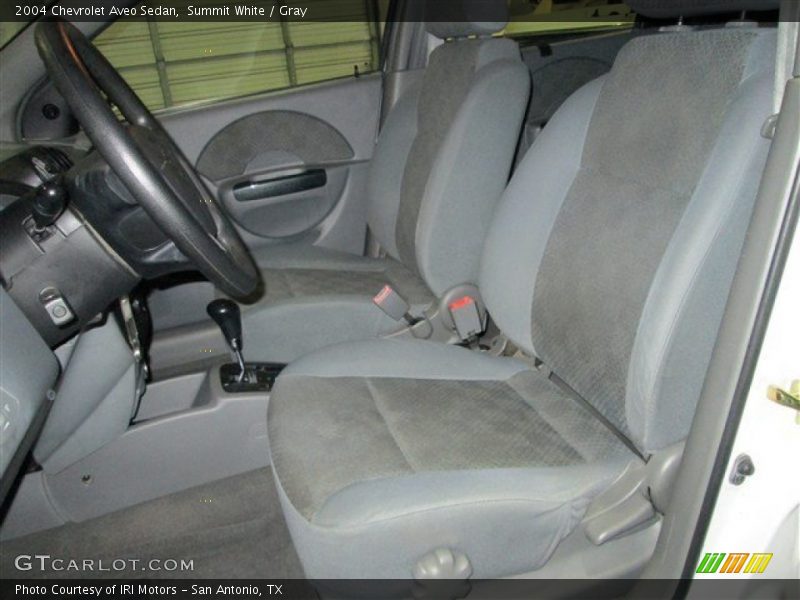 Summit White / Gray 2004 Chevrolet Aveo Sedan