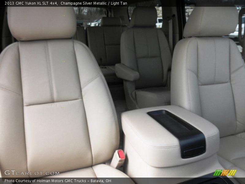 Champagne Silver Metallic / Light Tan 2013 GMC Yukon XL SLT 4x4