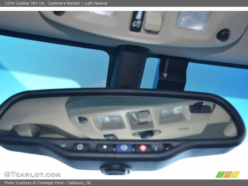 Cashmere Metallic / Light Neutral 2004 Cadillac SRX V8