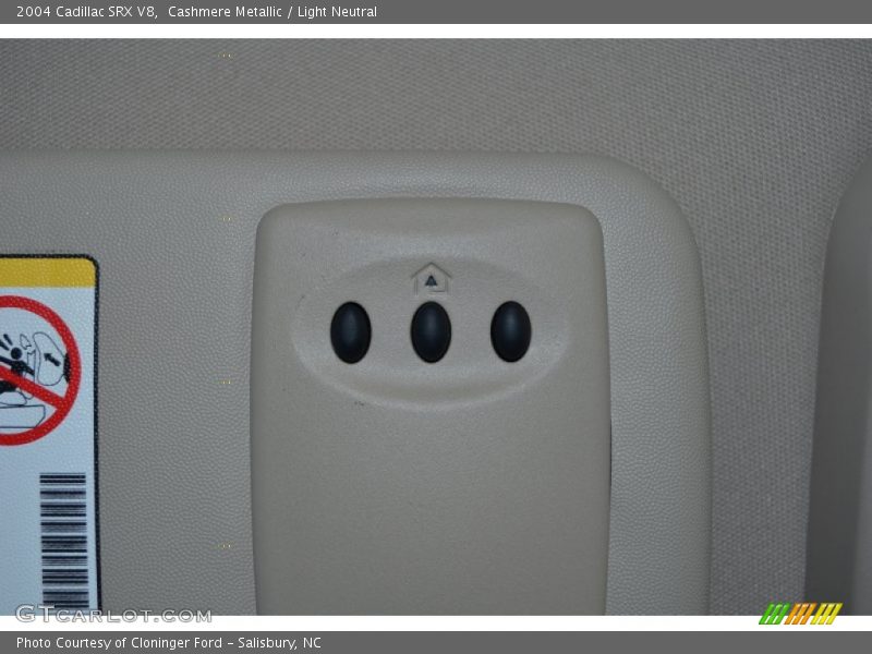 Cashmere Metallic / Light Neutral 2004 Cadillac SRX V8