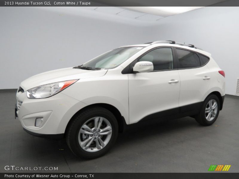 Cotton White / Taupe 2013 Hyundai Tucson GLS