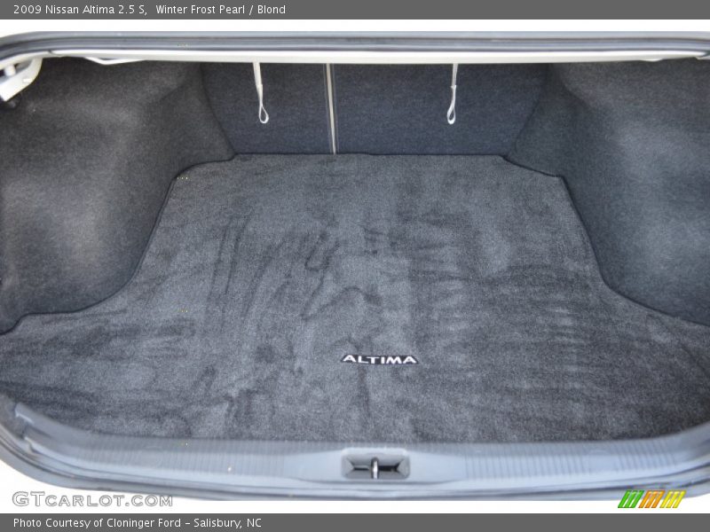 Winter Frost Pearl / Blond 2009 Nissan Altima 2.5 S