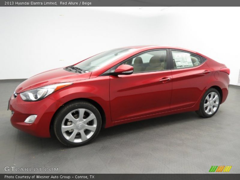 Front 3/4 View of 2013 Elantra Limited