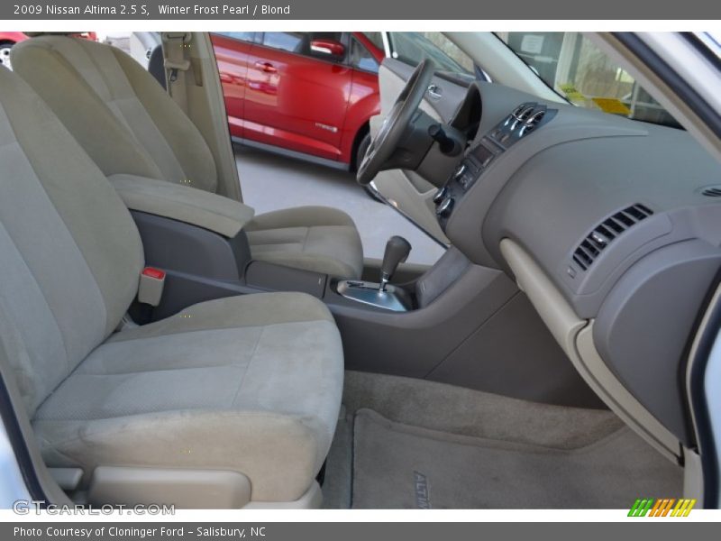 Winter Frost Pearl / Blond 2009 Nissan Altima 2.5 S