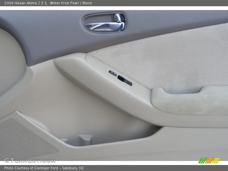 Winter Frost Pearl / Blond 2009 Nissan Altima 2.5 S