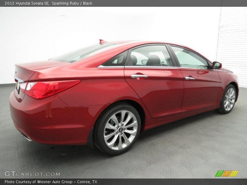  2013 Sonata SE Sparkling Ruby