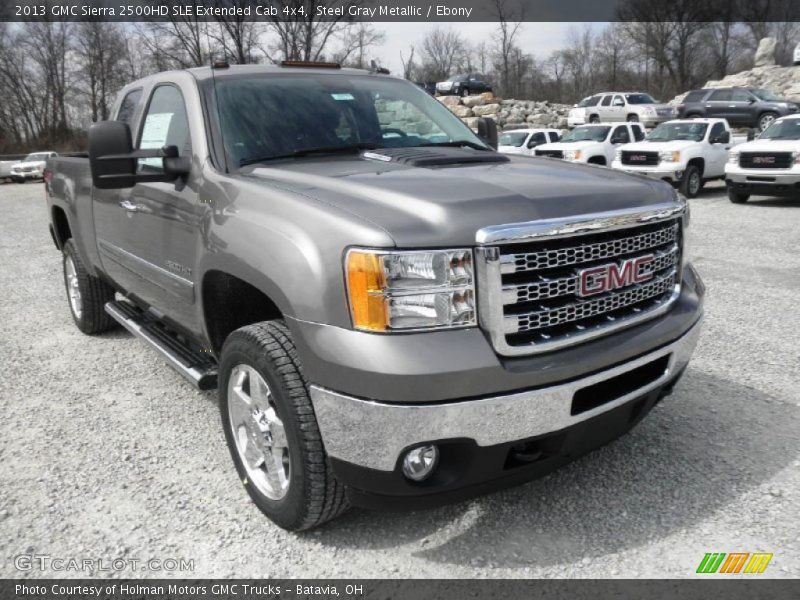 Front 3/4 View of 2013 Sierra 2500HD SLE Extended Cab 4x4