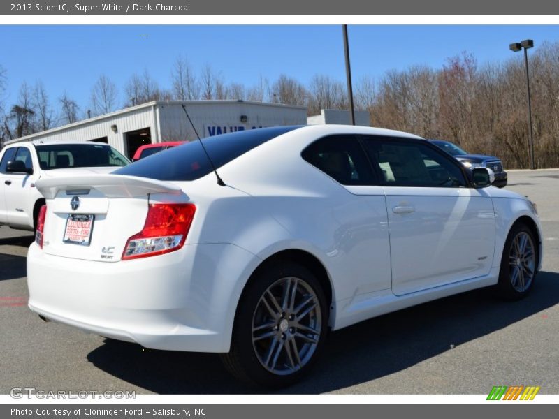 Super White / Dark Charcoal 2013 Scion tC