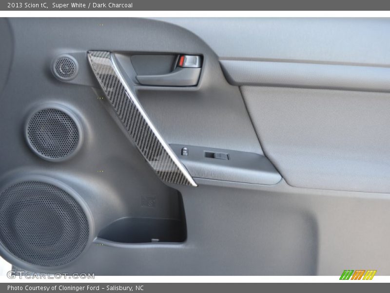 Super White / Dark Charcoal 2013 Scion tC