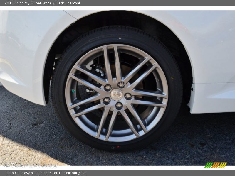 Super White / Dark Charcoal 2013 Scion tC