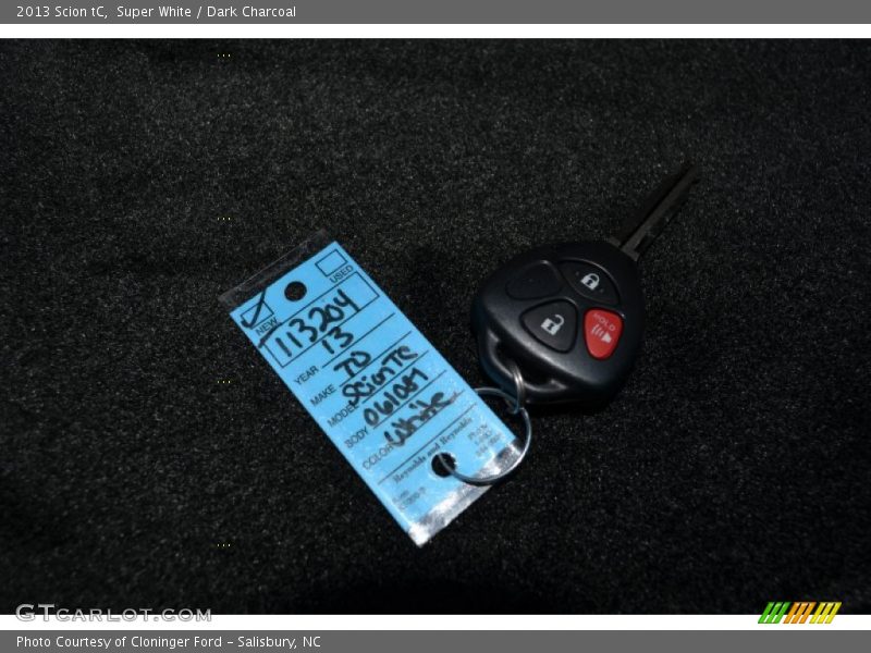 Super White / Dark Charcoal 2013 Scion tC