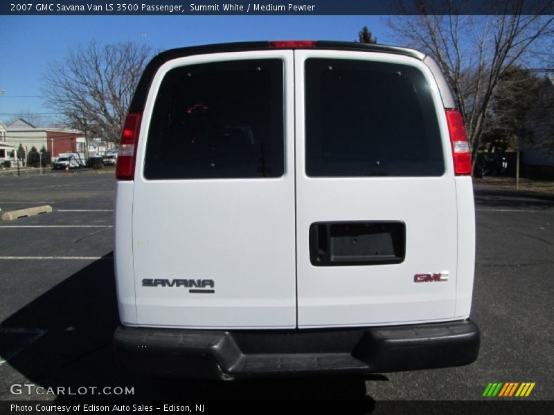 Summit White / Medium Pewter 2007 GMC Savana Van LS 3500 Passenger