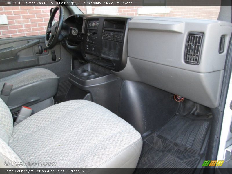 Summit White / Medium Pewter 2007 GMC Savana Van LS 3500 Passenger