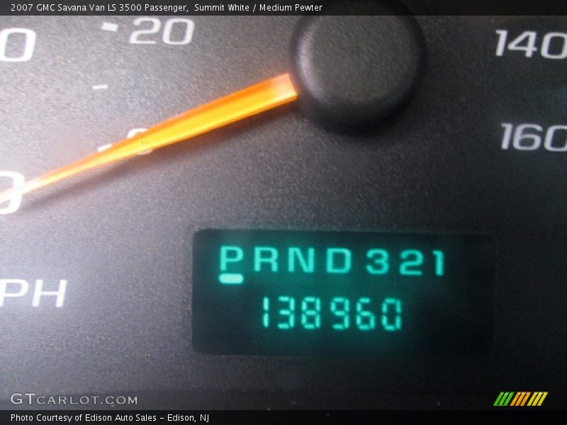Summit White / Medium Pewter 2007 GMC Savana Van LS 3500 Passenger