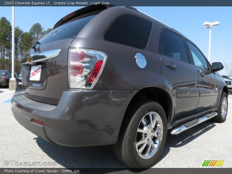 Granite Gray Metallic / Light Gray 2007 Chevrolet Equinox LT