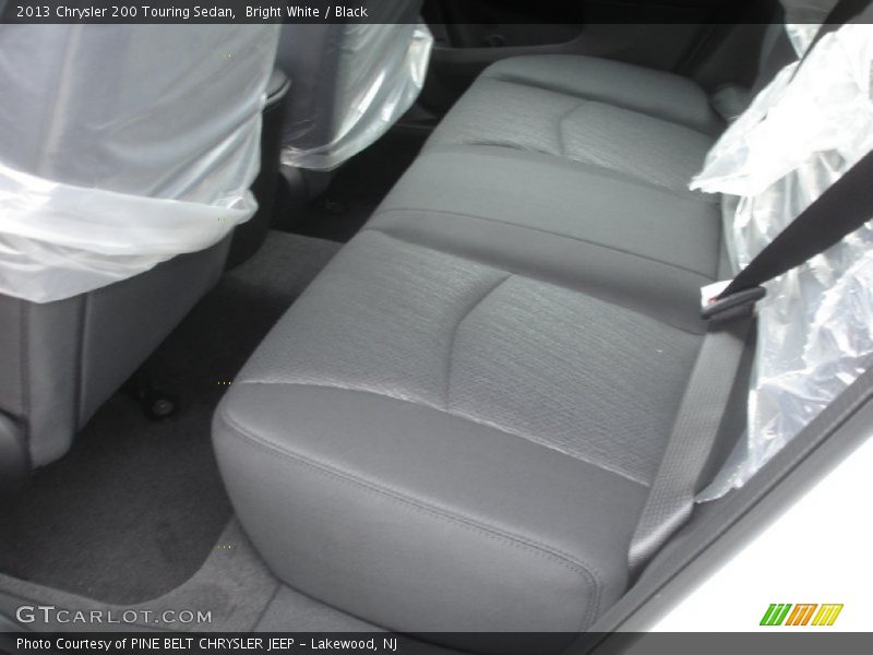 Bright White / Black 2013 Chrysler 200 Touring Sedan
