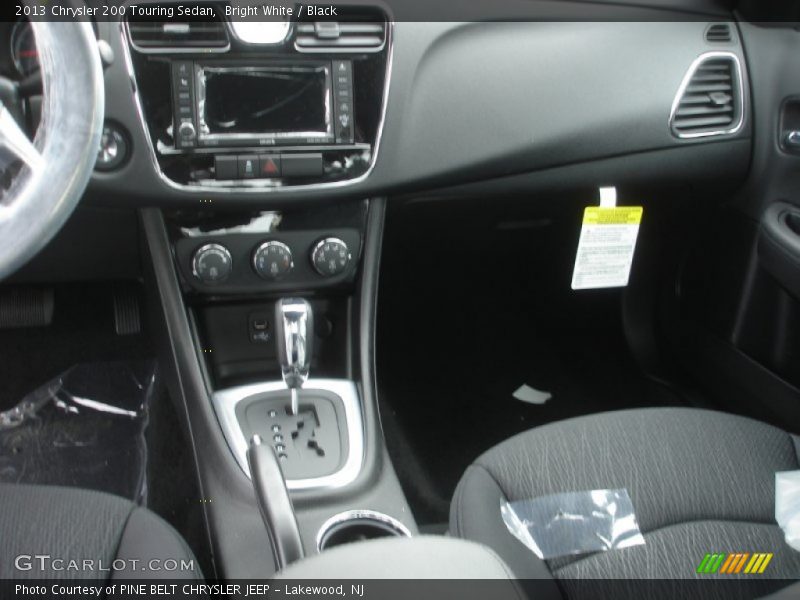 Bright White / Black 2013 Chrysler 200 Touring Sedan