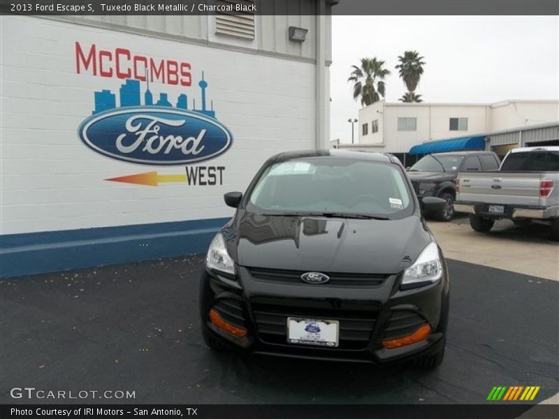 Tuxedo Black Metallic / Charcoal Black 2013 Ford Escape S