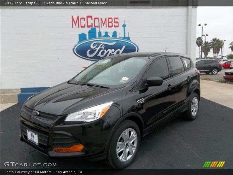Tuxedo Black Metallic / Charcoal Black 2013 Ford Escape S