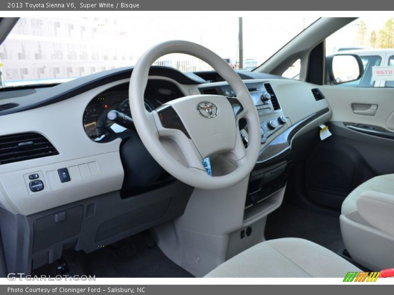 Super White / Bisque 2013 Toyota Sienna V6